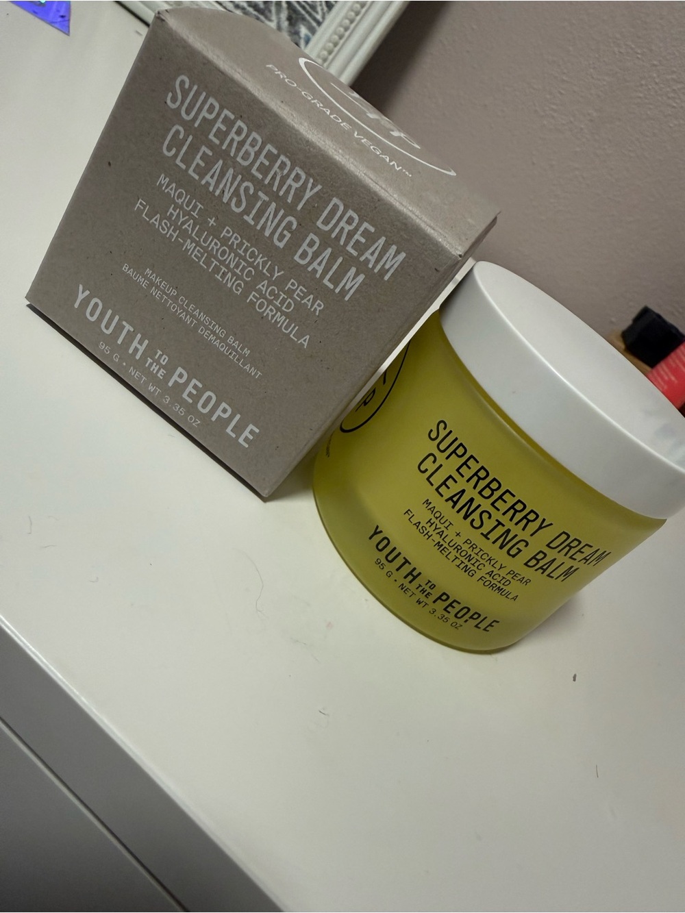 Youth to the people. Superberry Dream Cleansing Balm